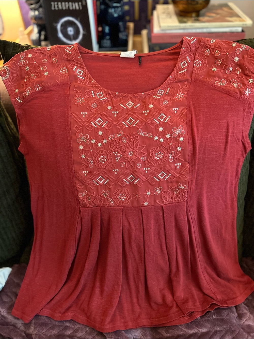 Women's Embroidered Scoop-Neck Tunic in Deep Red